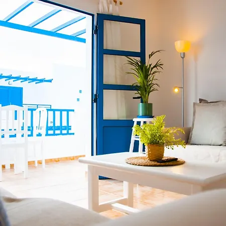 Asana Surf House Famara